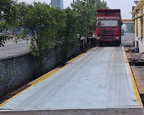 洛陽(yáng)汝陽(yáng)3/18米150噸地磅