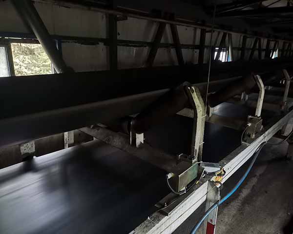 電子皮帶秤經(jīng)常跑偏是什么原因？